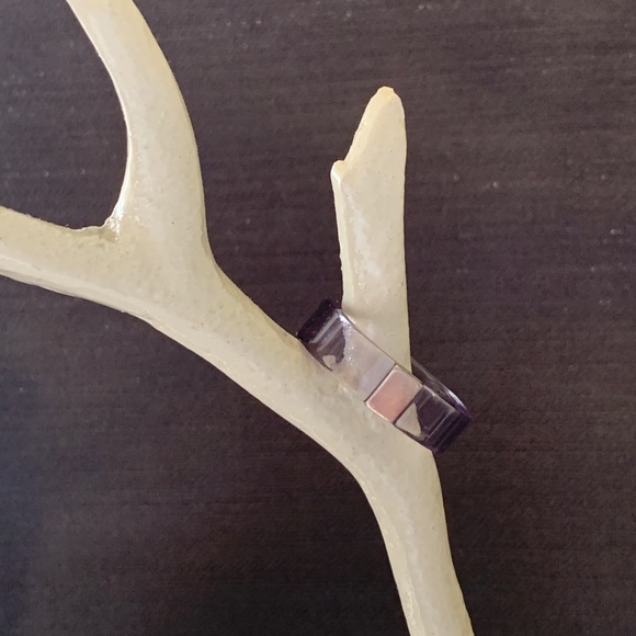 📦 MOVING SALE 🚛 🔍Tinted acrylic ring with metal accent 🔎 - Picture 2 of 5